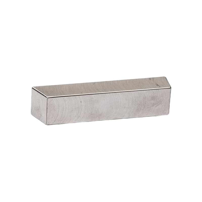 Narrow Space Clearance Riveting Block for Aircraft Structural Frame Narrow Space Clearance Riveting Block for Aircraft Structural Frame